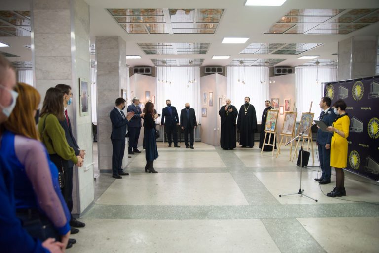 Выставка "1030-летие Православия на белорусской земле" открылась в ГГУ имени Ф.Скорины