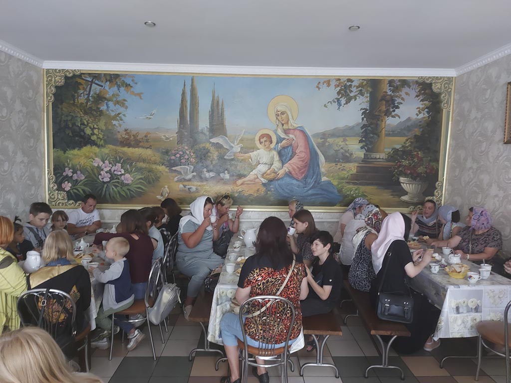 Паломническая поездка семей из ГГЦСОиД в Иоанно-Кормянский женский монастырь